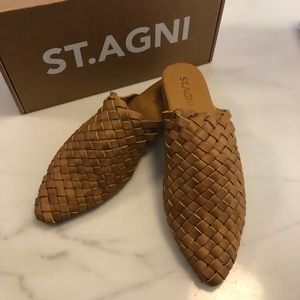st agni woven mules